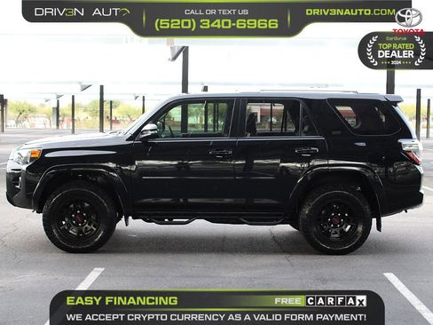 Used 2017 Toyota 4Runner SR5 Premium image 4