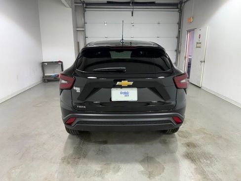 New 2026 Chevrolet Trax LS image 6