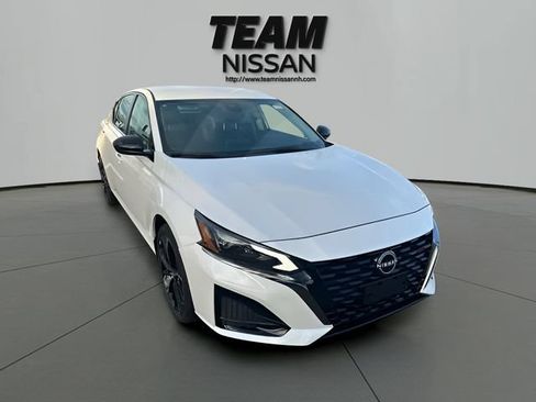 Certified 2025 Nissan Altima 2.5 SR AWD/4WD image 43