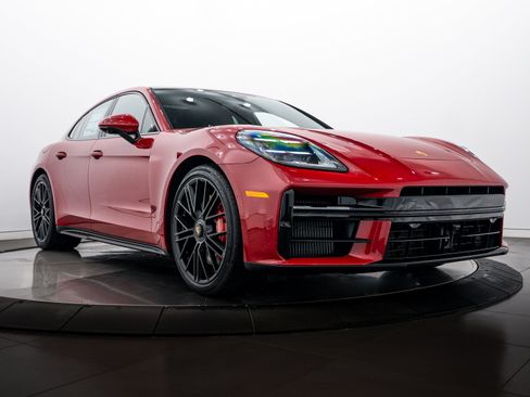 New 2026 Porsche Panamera GTS image 9