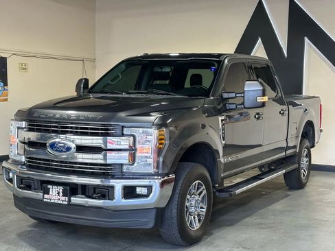 Used 2018 Ford F250 Lariat image 1