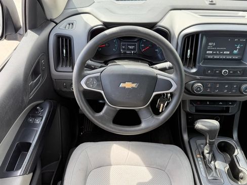Used 2017 Chevrolet Colorado W/T w/ WT Convenience Package RWD image 8