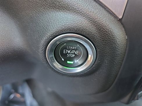 Used 2020 GMC Sierra 1500 SLE w/ SLE Value Package image 26