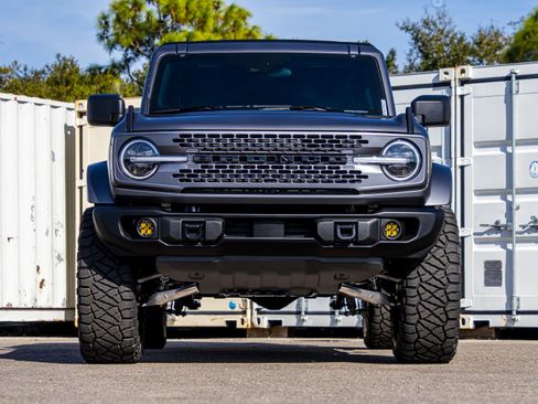 New 2025 Ford Bronco Badlands image 9