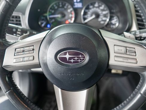 Used 2011 Subaru Outback 2.5i Premium image 15