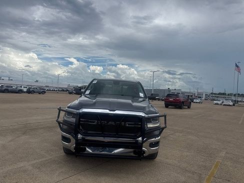 Used 2019 RAM 1500 Big Horn RWD image 5