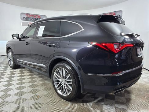 Used 2023 Acura MDX SH-AWD w/ Advance Package image 7