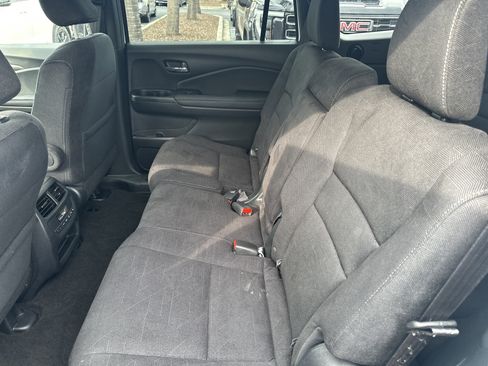 Used 2022 Honda Pilot Sport image 9