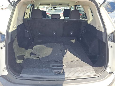Used 2021 Nissan Rogue SV AWD/4WD image 15