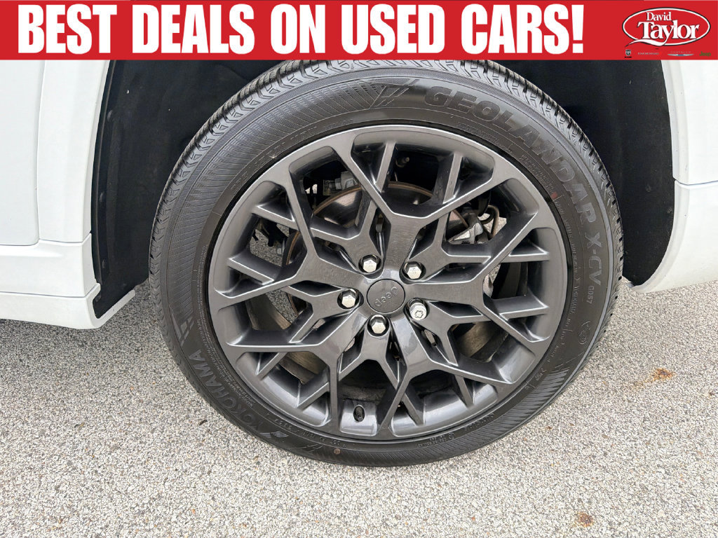 Used 2024 Jeep Grand Cherokee L Summit w/ Advanced Protech Group IV AWD/4WD image 28