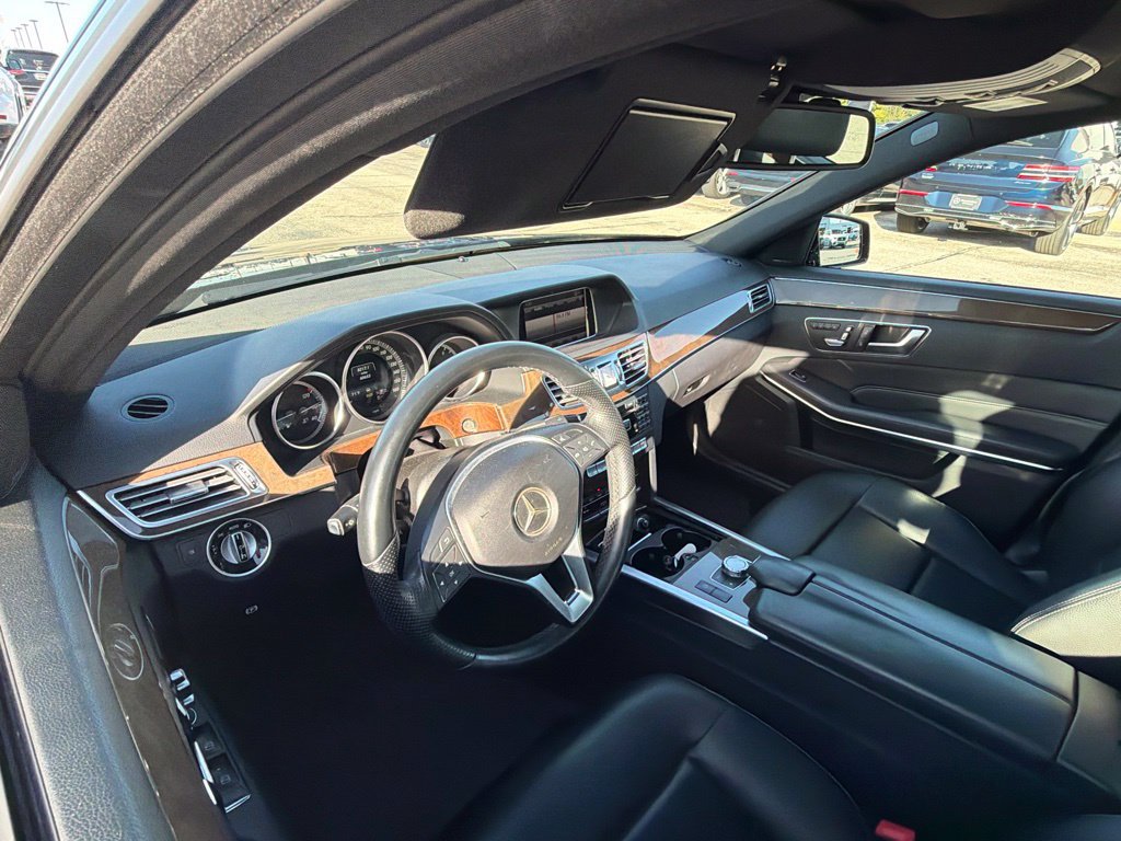 Used 2014 Mercedes-Benz E 350 4MATIC Sedan image 11