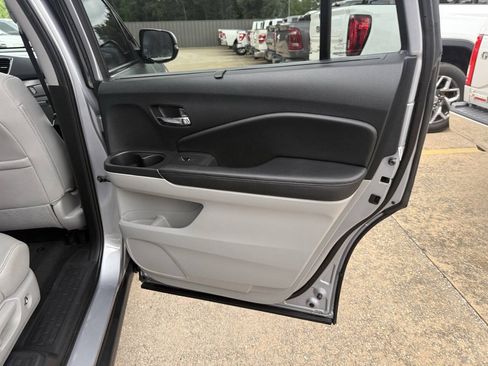 Used 2022 Honda Pilot EX-L image 18