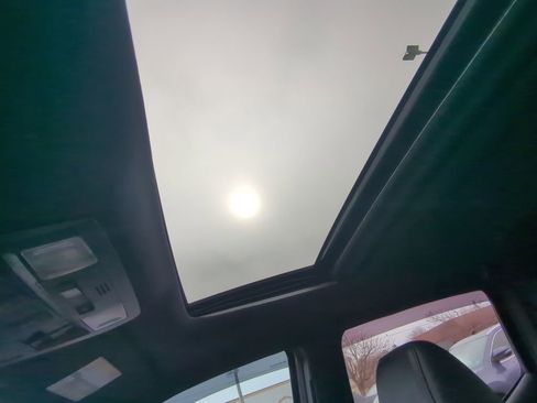 Used 2019 Toyota Tacoma TRD Off-Road w/ TRD Premium Off Road Package image 19