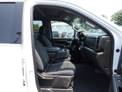 Used 2024 GMC Sierra 2500 SLE w/ SLE Value Package AWD/4WD image 38