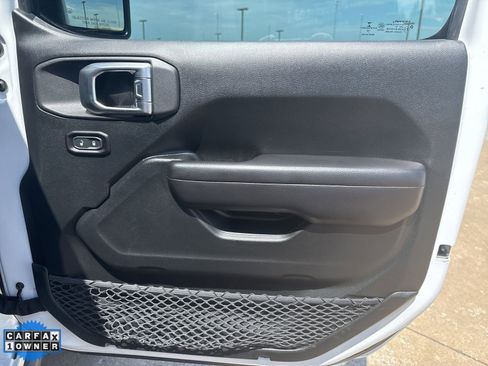 Used 2020 Jeep Gladiator Rubicon w/ Dual Top Group image 18