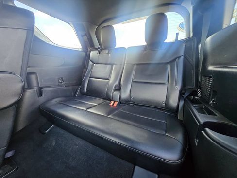 Used 2020 Ford Explorer ST w/ Premium Technology Package AWD/4WD image 16