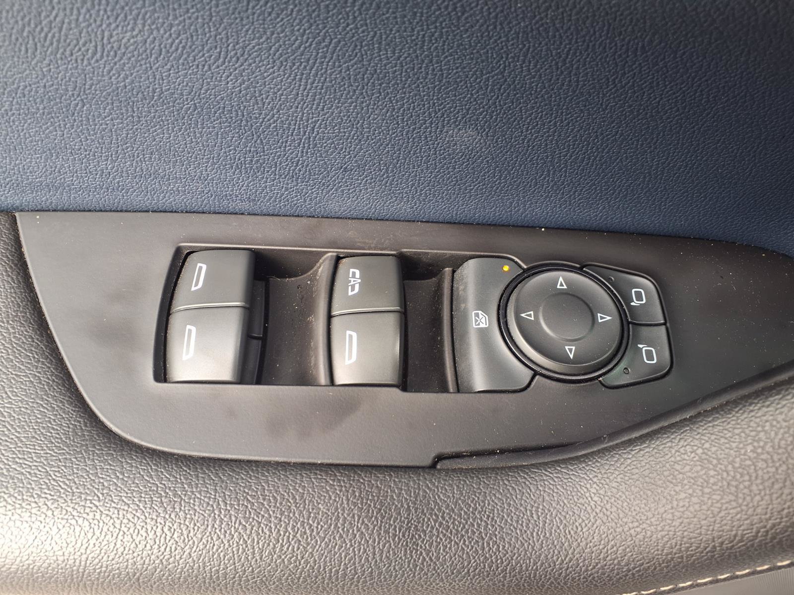 Used 2024 Chevrolet Blazer RS w/ Enhanced Convenience Package FWD image 12