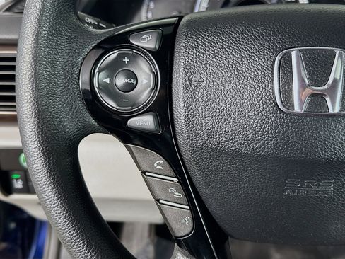 Used 2016 Honda Accord EX image 11