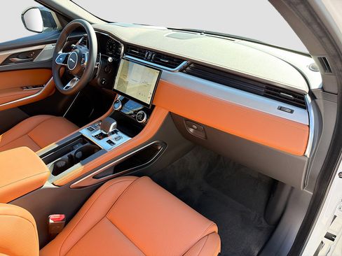 New 2026 Jaguar F-PACE R-Dynamic S image 14