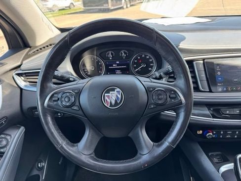 Used 2020 Buick Enclave Premium w/ Sun and Sites Package AWD/4WD image 18
