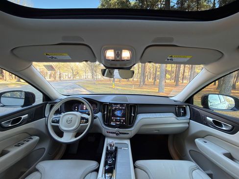 Used 2024 Volvo XC60 T8 Ultimate w/ Protection Package Premier image 2
