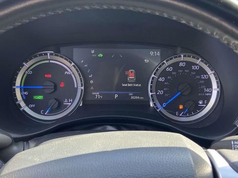 Used 2023 Toyota Highlander XLE FWD image 36