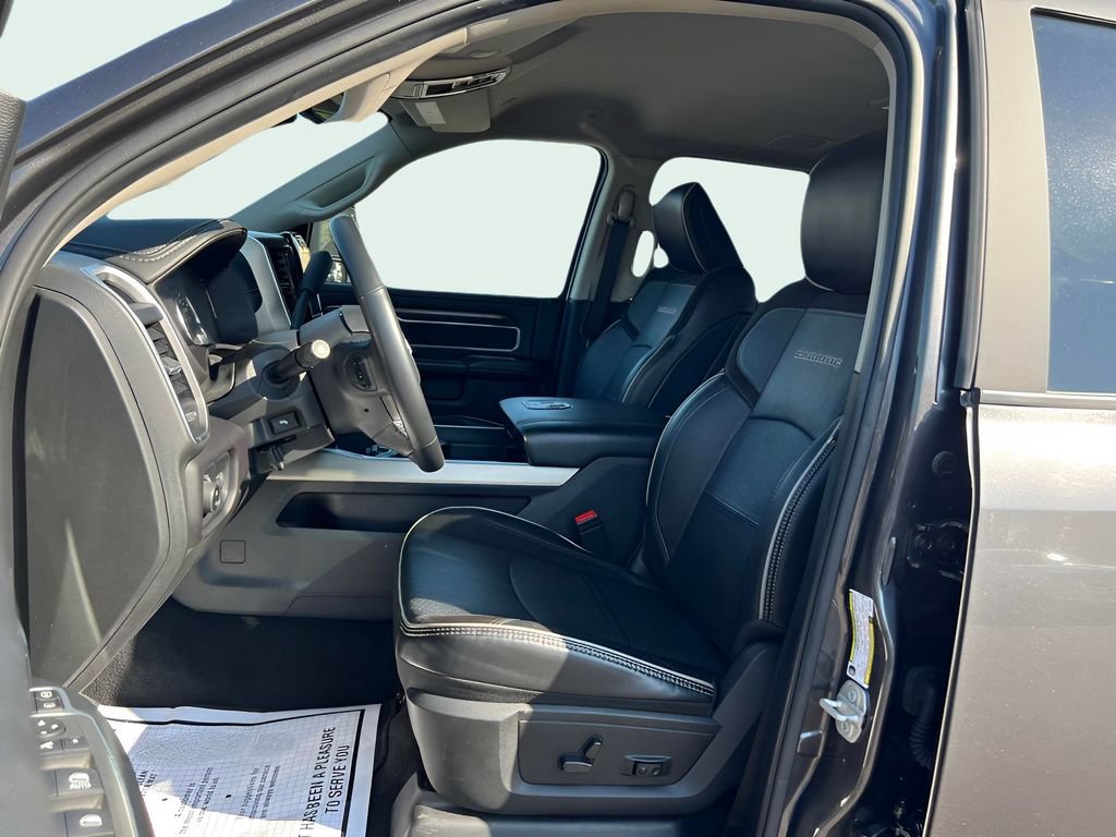 Used 2024 RAM 3500 Laramie AWD/4WD image 19