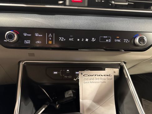 New 2026 Kia Carnival EX FWD image 23
