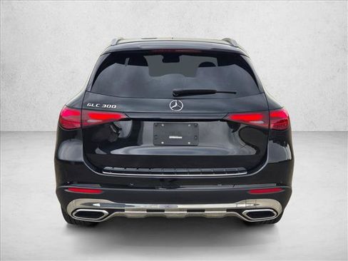 Certified 2026 Mercedes-Benz GLC 300 image 8