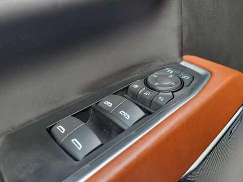 Used 2024 GMC Sierra 3500 Denali Ultimate image 20