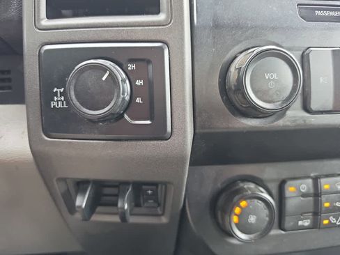 Used 2020 Ford F350 XL w/ STX Appearance Package AWD/4WD image 21