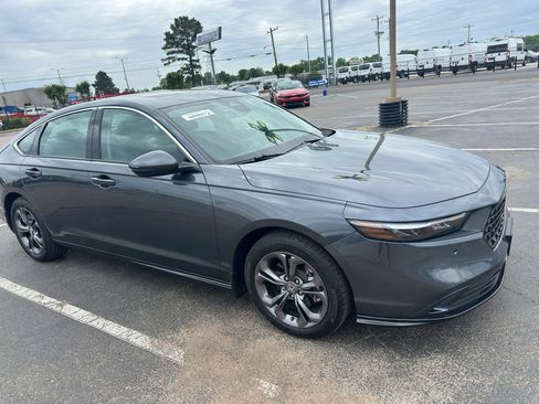 Used 2024 Honda Accord EX-L image 1
