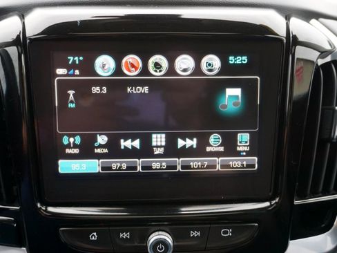 Used 2019 Chevrolet Traverse LT w/ LT Premium Package AWD/4WD image 12