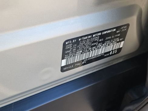 Used 2024 Mitsubishi Outlander SE image 35