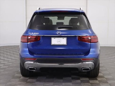 New 2026 Mercedes-Benz GLB 250 image 6