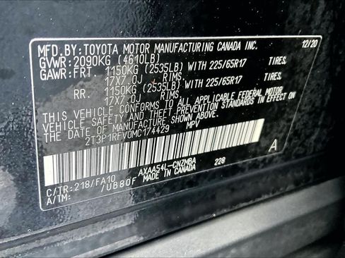 Certified 2021 Toyota RAV4 XLE w/ Convenience Package AWD/4WD image 34