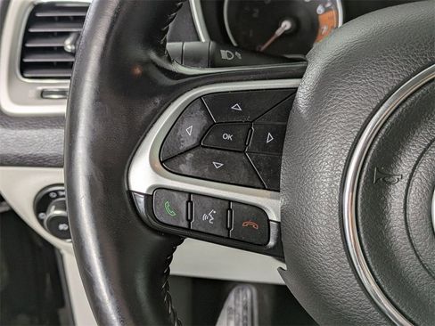 Used 2018 Jeep Compass Latitude w/ Popular Equipment Group image 18