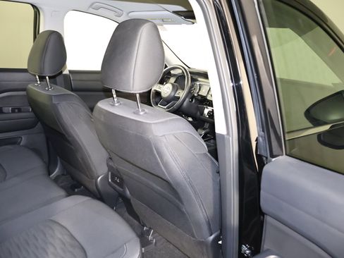 Used 2025 Nissan Pathfinder SV image 45