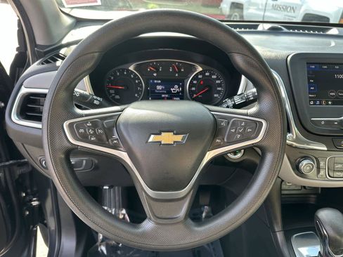 Used 2022 Chevrolet Equinox LS w/ LS Convenience Package image 15