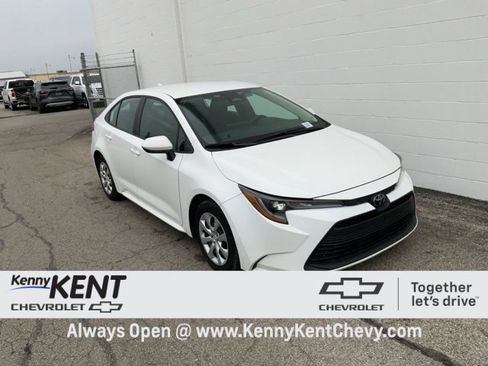 Used 2024 Toyota Corolla LE image 1