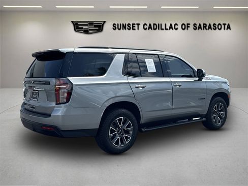 Used 2023 Chevrolet Tahoe Z71 w/ Luxury Package AWD/4WD image 4