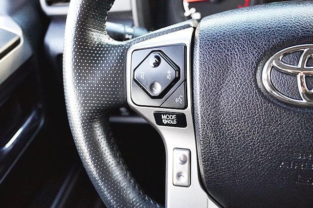 Used 2023 Toyota 4Runner SR5 Premium w/ Moonroof Package RWD image 49