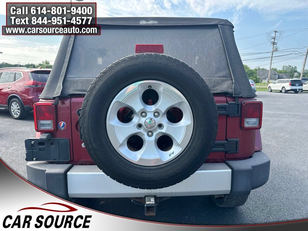 Used 2013 Jeep Wrangler Sahara w/ Dual Top Group AWD/4WD image 4