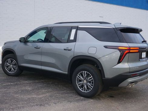 New 2026 Chevrolet Traverse LT w/ Driver Confidence Package image 8