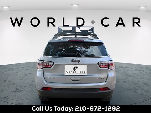 Used 2022 Jeep Compass Latitude image 6