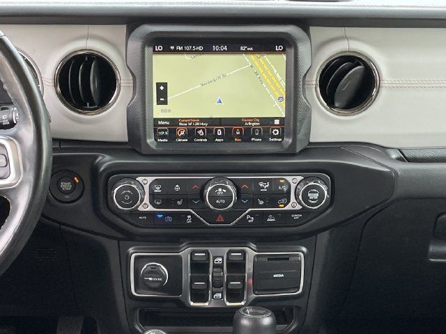 Used 2022 Jeep Wrangler Unlimited Sahara AWD/4WD image 16