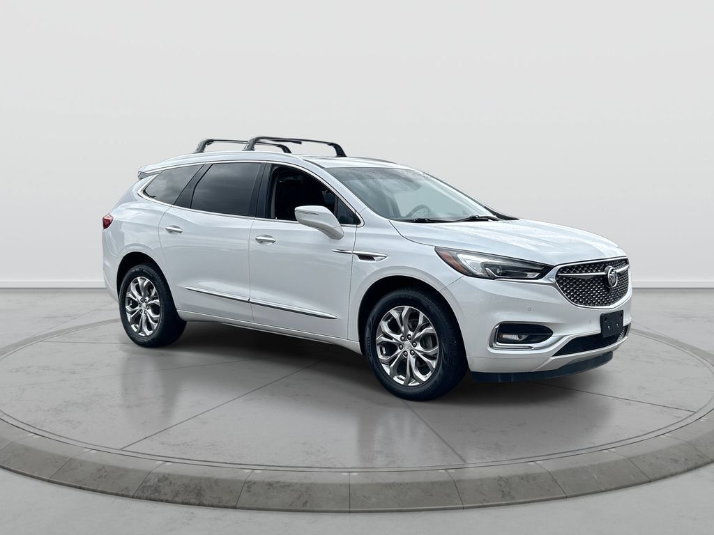 Used 2020 Buick Enclave Avenir w/ Avenir Technology Package FWD image 2