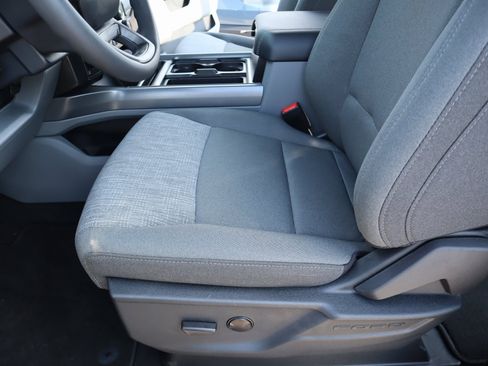 New 2026 Ford F250 XLT w/ XLT Premium Package image 13