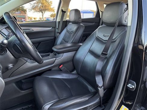 Used 2019 Cadillac XT5 Luxury image 25