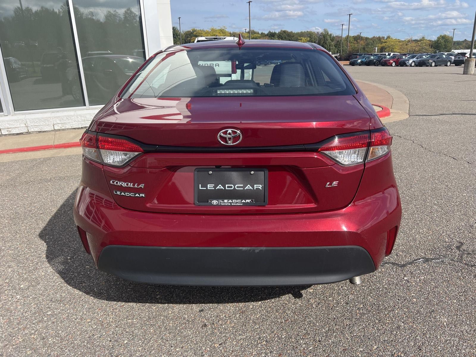 Used 2025 Toyota Corolla LE FWD image 11